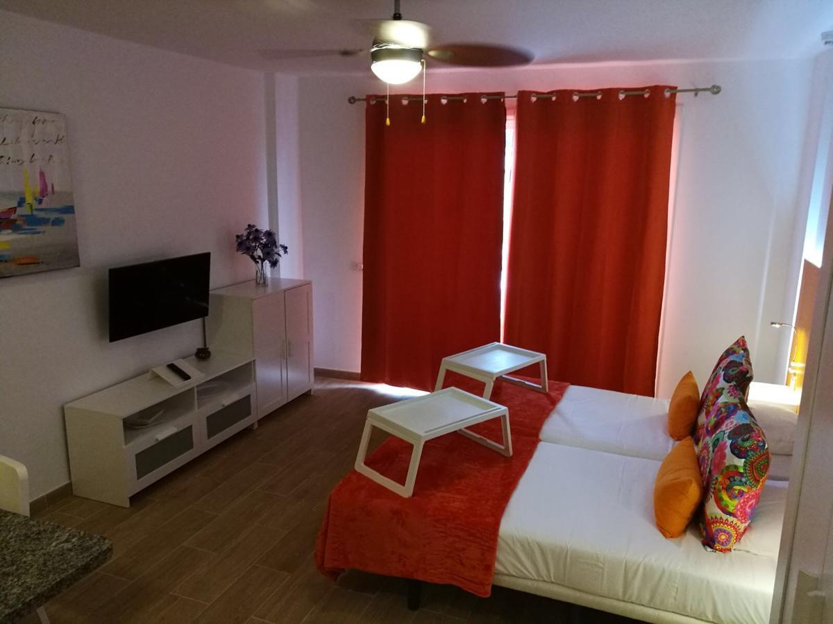 Hotel Malibu Park Costa Adeje Dış mekan fotoğraf